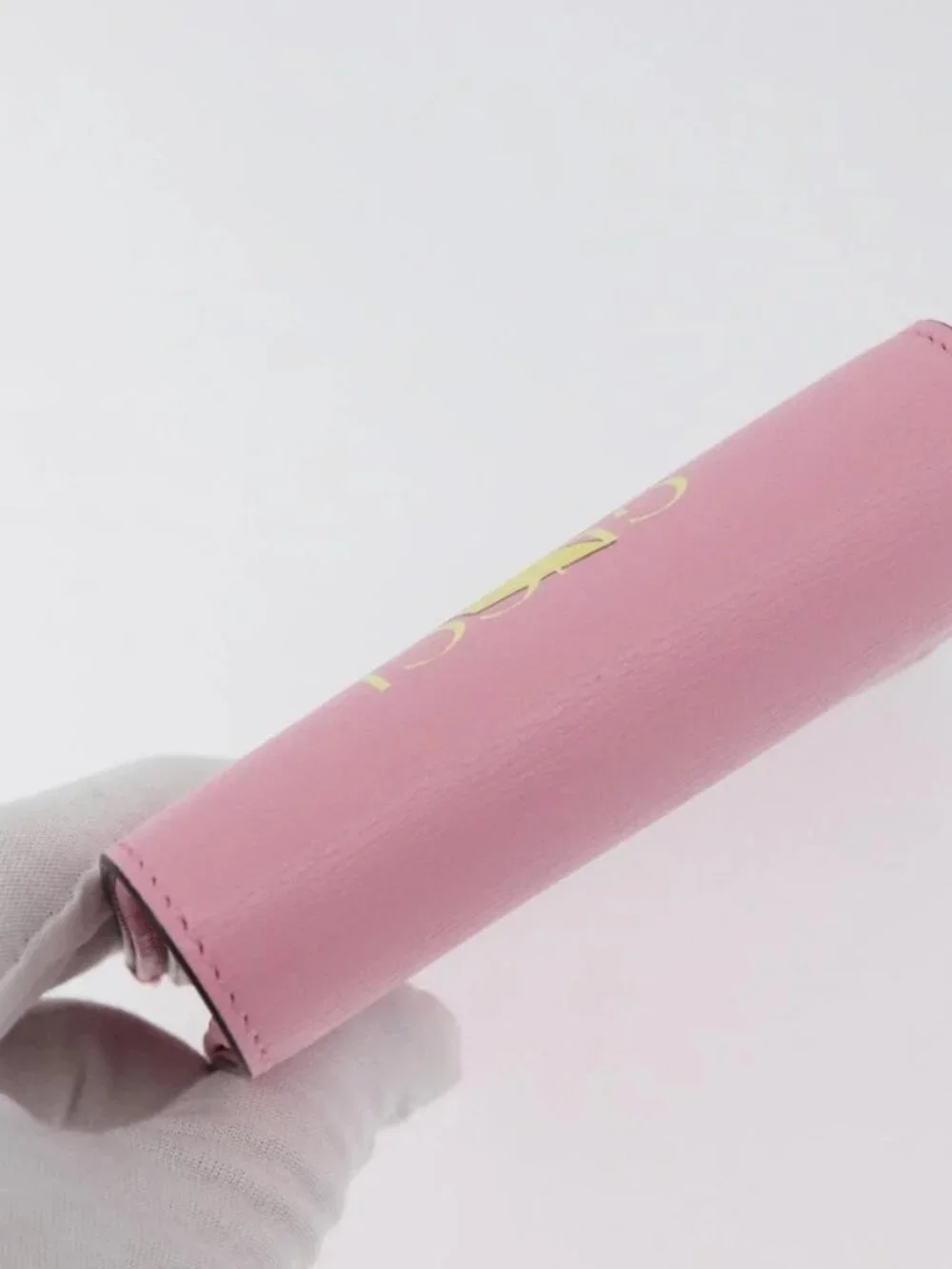 Gucci brand	gucci color	pink